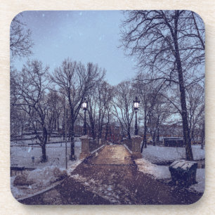 Dessous-de-verre Le parc de la ville enneigé en hiver le soir