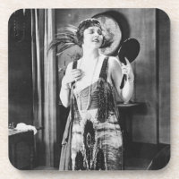 Les belles années 1920 de robe d'aileron de femme