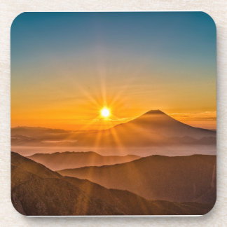Dessous-de-verre Lever de soleil entre les collines