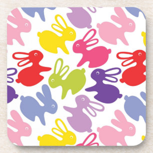 Dessous-de-verre motif avec des lapins de Pâques