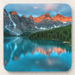 Dessous-de-verre Paysage de montagne et de lac pittoresque