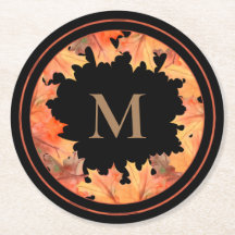 Feuille d'érable d'automne noir