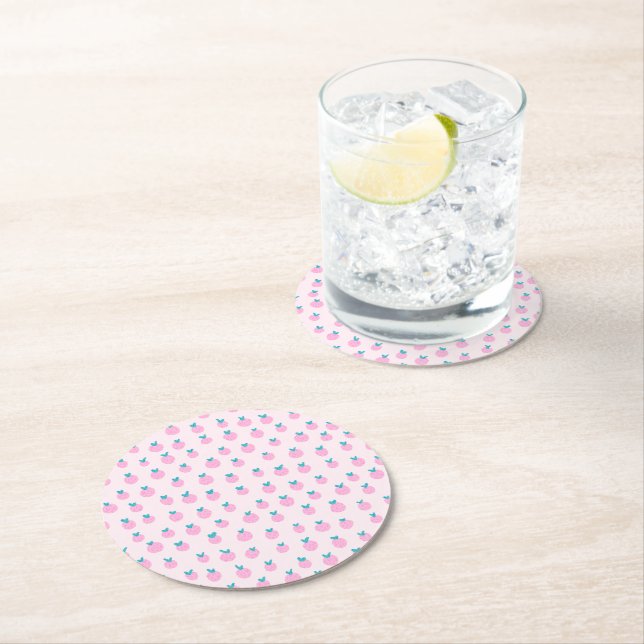 Dessous De Verre Rond Seamless Strawberry Pattern – Pastel Pink Cute  (En situation)