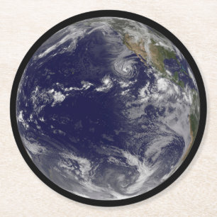Dessous De Verre Rond Terre Pleine Montrant Diverses Tempêtes Tropicales