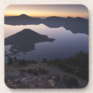Dessous-de-verre Wizard Island à l'aube, Crater Lake National Park