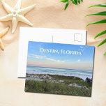 Destin Florida Beautiful Sunset Beach Foto Postkarte<br><div class="desc">Diese malerische Strandpostkarte von Destin Florida besticht durch den prächtigen rosa und orangefarbenen Sonnenuntergang,  der die Meereswellen über dem Sand und dem Meeresgras sanft berührt. Schöne Postkarten vom beliebten Urlaubsort oder der Heimatstadt.</div>