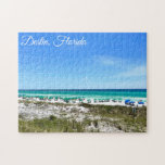 Destin Florida Coast Beach Umbrellas Hübsche Custo<br><div class="desc">Dieses wunderschöne Destin Florida Beach Puzzle besticht durch das hübsche blaugrüne Meer von Sandestin entlang der Küste. Hübsche aquamarine und blaue Sonnenschirme stehen direkt am Meer vor dem Meeresgras. Liebliche weiße Kursivschrift für meine Lieblingsstadt am Meer entlang der smaragdgrünen Küste.</div>