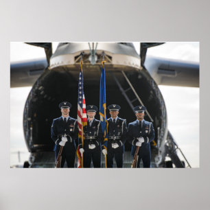 Detail der Luftwaffenfarbwache mit C-5 Galaxie Poster