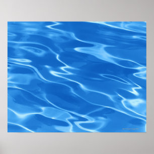 Detail der Wasserkräuselungen im Swimmingpool Poster