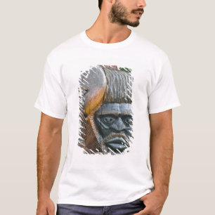 Detail eines Kanak-Totempfahls, Noumea, Neu T-Shirt