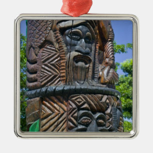 Detail eines Kanak-Totempfahls, Noumea, New 2 Silbernes Ornament