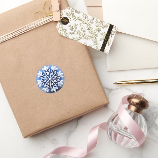 Detailliertes weißes Schneeflockendesign Runder Aufkleber (Schenken)