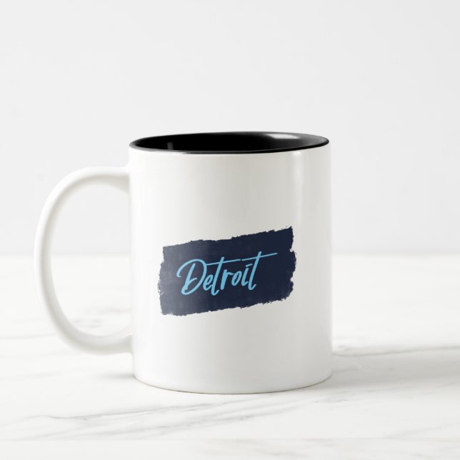 Detroit Handgeschriebene blaue Typografie Zweifarbige Tasse (Links)