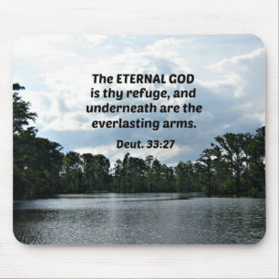 Deut. 33:27 Der ewige Gott ist deine Zuflucht.. Mousepad
