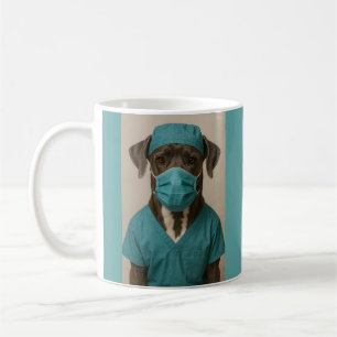 Deutsche Dogge in OP-Kleidung Kaffeetasse