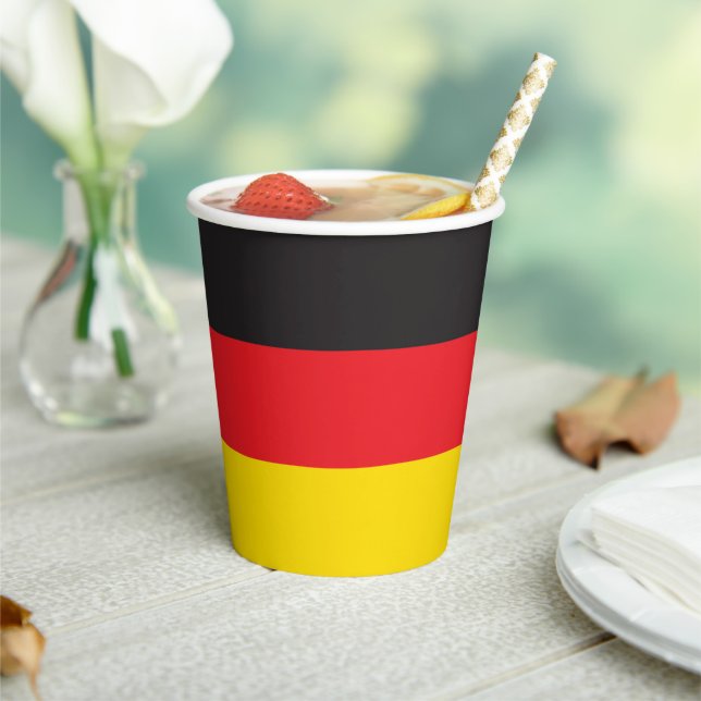 Deutsche Flagge Pappbecher (In Situ)