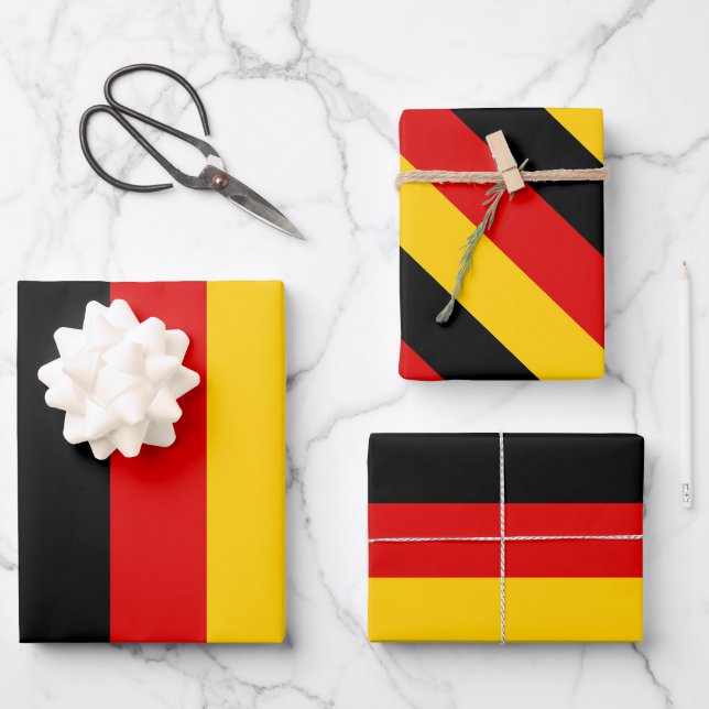 Deutsche Flaggenfarben Schwarzes Gold Umschlagpapi Geschenkpapier Set (Vorderseite)