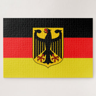 Deutscher Adler unter deutscher Flagge