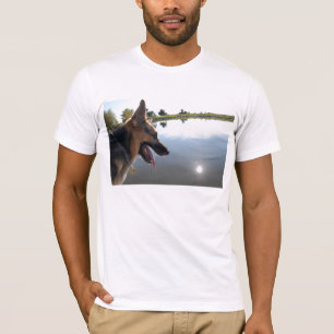 Deutscher Hirte/Bewundern der Aussicht T-Shirt