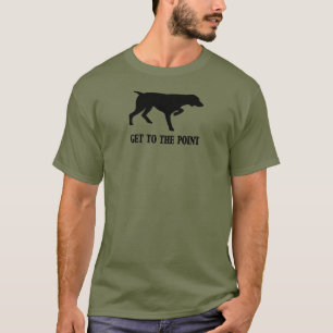 Deutscher kurzhaariger Zeiger "gelangen an den T-Shirt
