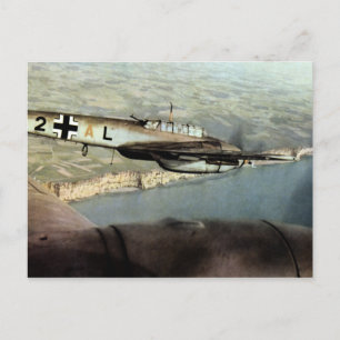Deutscher ME-110 des Zweiten Weltkriegs über den Ä Postkarte
