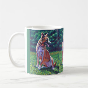 Deutscher Schäferhund auf dem Feld Kaffeetasse