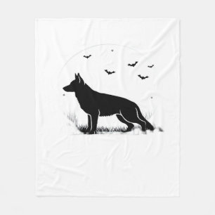 Deutscher Schäferhund � Halloween-Mond-Silhouette Fleecedecke