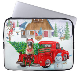 Deutscher Schäferhund in Weihnachten LKW Schnee Laptopschutzhülle