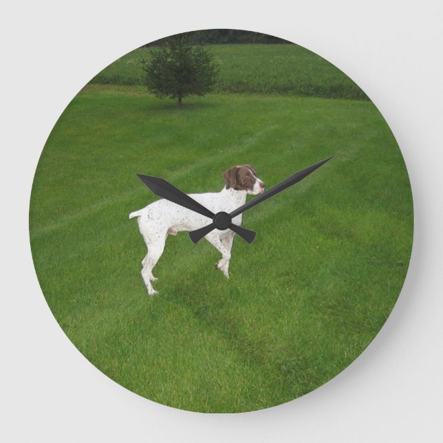 deutscher shorthair Zeiger full.png Große Wanduhr (Vorderseite)