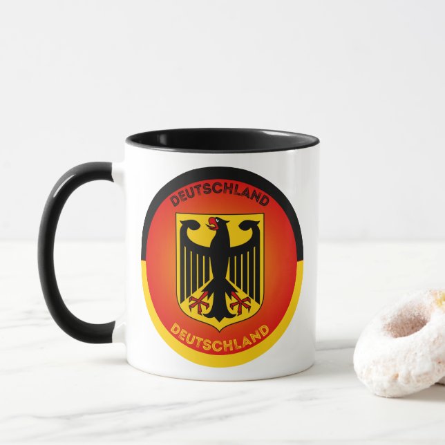 Deutsches Erbe-Emblem Tasse (Mit Donut)