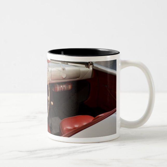Deutschland, Baden-Württemberg, 2 Zweifarbige Tasse (Rechts)