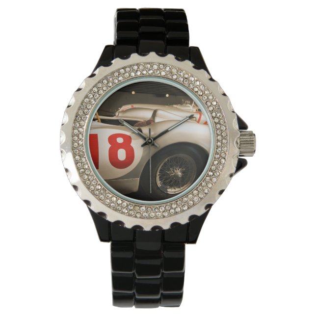Deutschland, Baden-Württemberg, Stuttgart. Armbanduhr (Vorderseite)