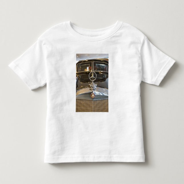 Deutschland, Baden-Württemberg, Stuttgart. Mercede Kleinkind T-shirt (Vorderseite)