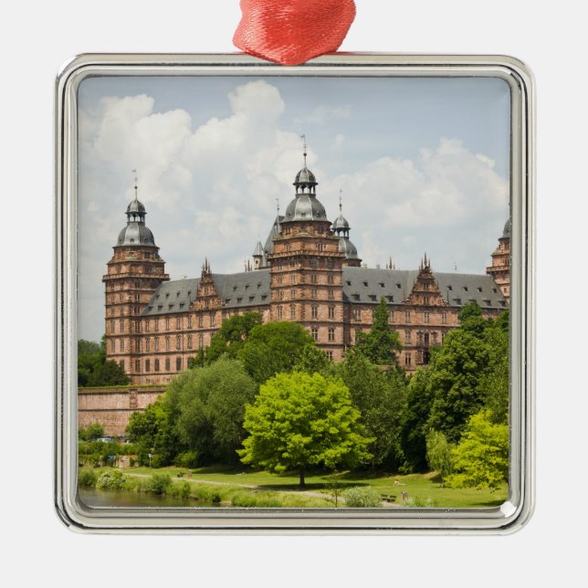 Deutschland, Bayern, Bayern, Aschaffenburg. Schlos Silbernes Ornament (Vorne)
