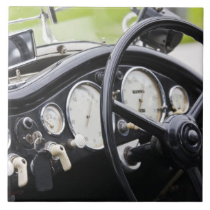 Deutschland, Bayern-Bayern, München. BMW Welt Aut Fliese