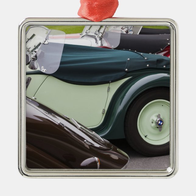 Deutschland, Bayern-Bayern, München. BMW Welt Auto Silbernes Ornament (Vorne)