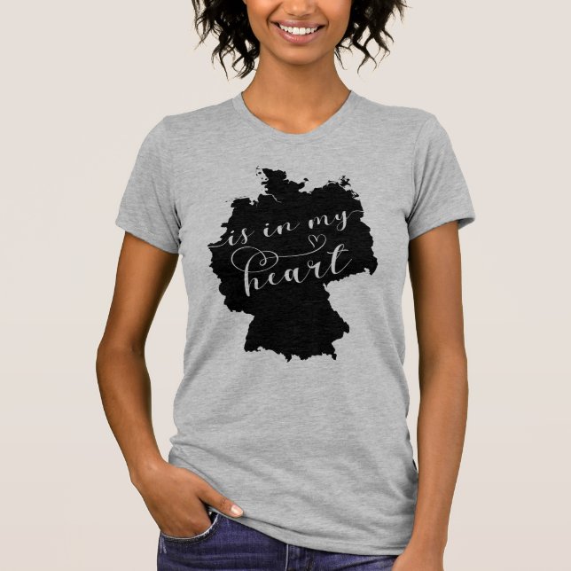Deutschland liegt in meinem Herzen T-Shirt (Vorderseite)