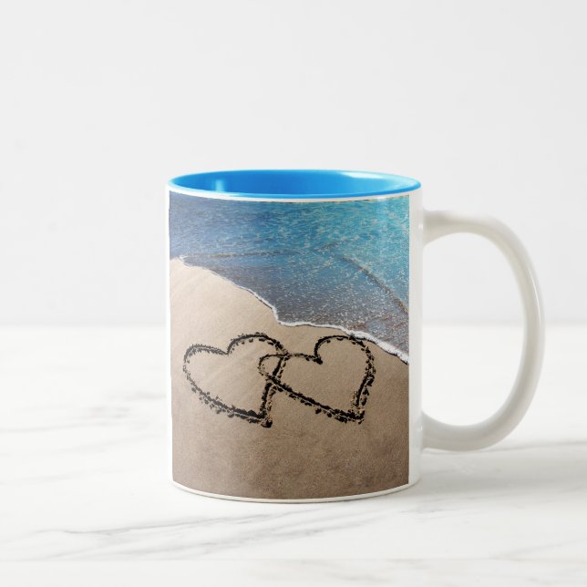 Deux Coeurs Dans La Mug De Sable (Droit)