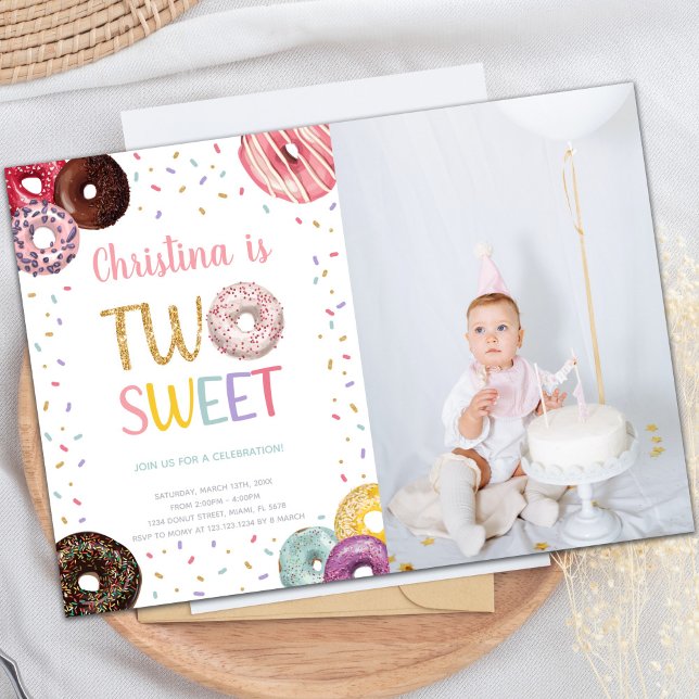 Deux couleurs douces Donut Anniversaire Invitation (Two Sweet Colors Donut Birthday Invitations photo)