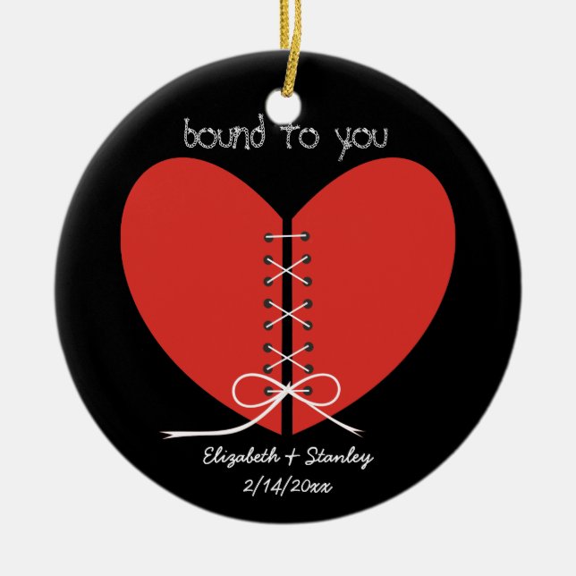Deux moitiés d'un coeur noué avec un ornement ruba (Devant)
