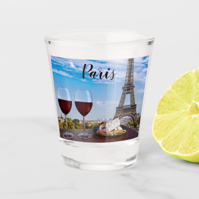 Deux verres de vin en café à Paris (Devant)