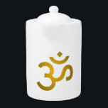 Devanagari om - White<br><div class="desc">Jedes Stück wurde mit aufwändigen Details rund um das Om-Symbol sorgfältig konzipiert,  um Aufmerksamkeit zu erlangen und gleichzeitig positive Energie zu erzeugen. Die weiche goldene Farbe fügt eine Touch von Eleganz hinzu,  die jedes Outfit oder Zubehör ergänzt.</div>