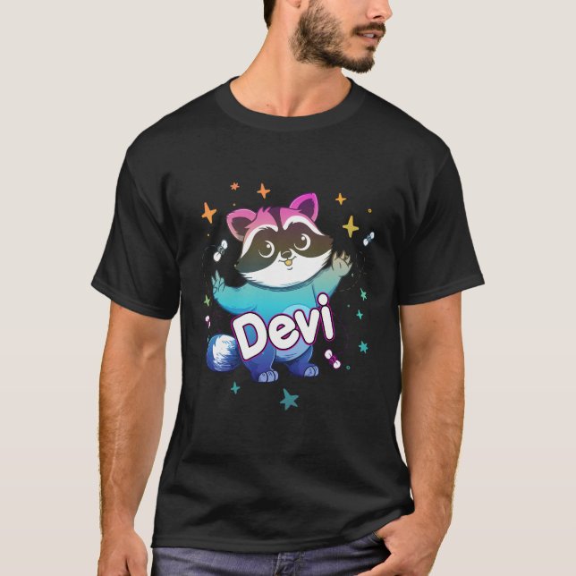 Devi - Niedlicher Name des Jungen mit Coolem Racco T-Shirt (Vorderseite)