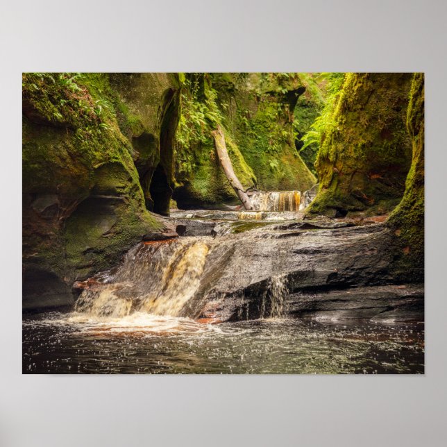 Devil's Pulpit Poster (Vorne)