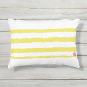 D'extérieur Coussin d'accent à rayures jaunes et couronne rose