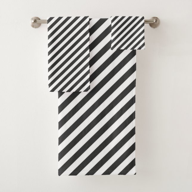 Diagonal black and white stripes  pattern badhandtuch set (Insitu)