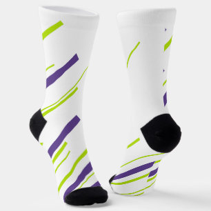 Diagonalen in Kalkgrün und Lila Socken