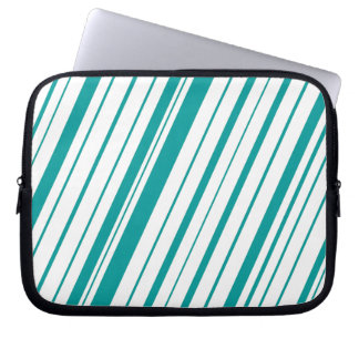Diagonaler Streifen ~ Aquamarin Laptopschutzhülle