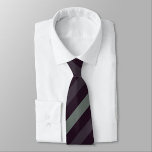 Diagonaler Streifen in Dark Plum, Maroon und Grau Krawatte