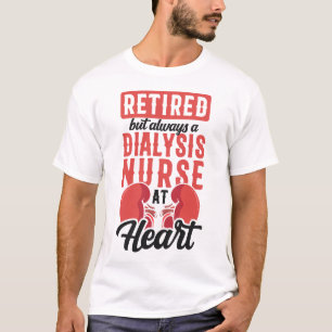 Dialyse Krankenschwester ermüdet, aber immer eine T-Shirt